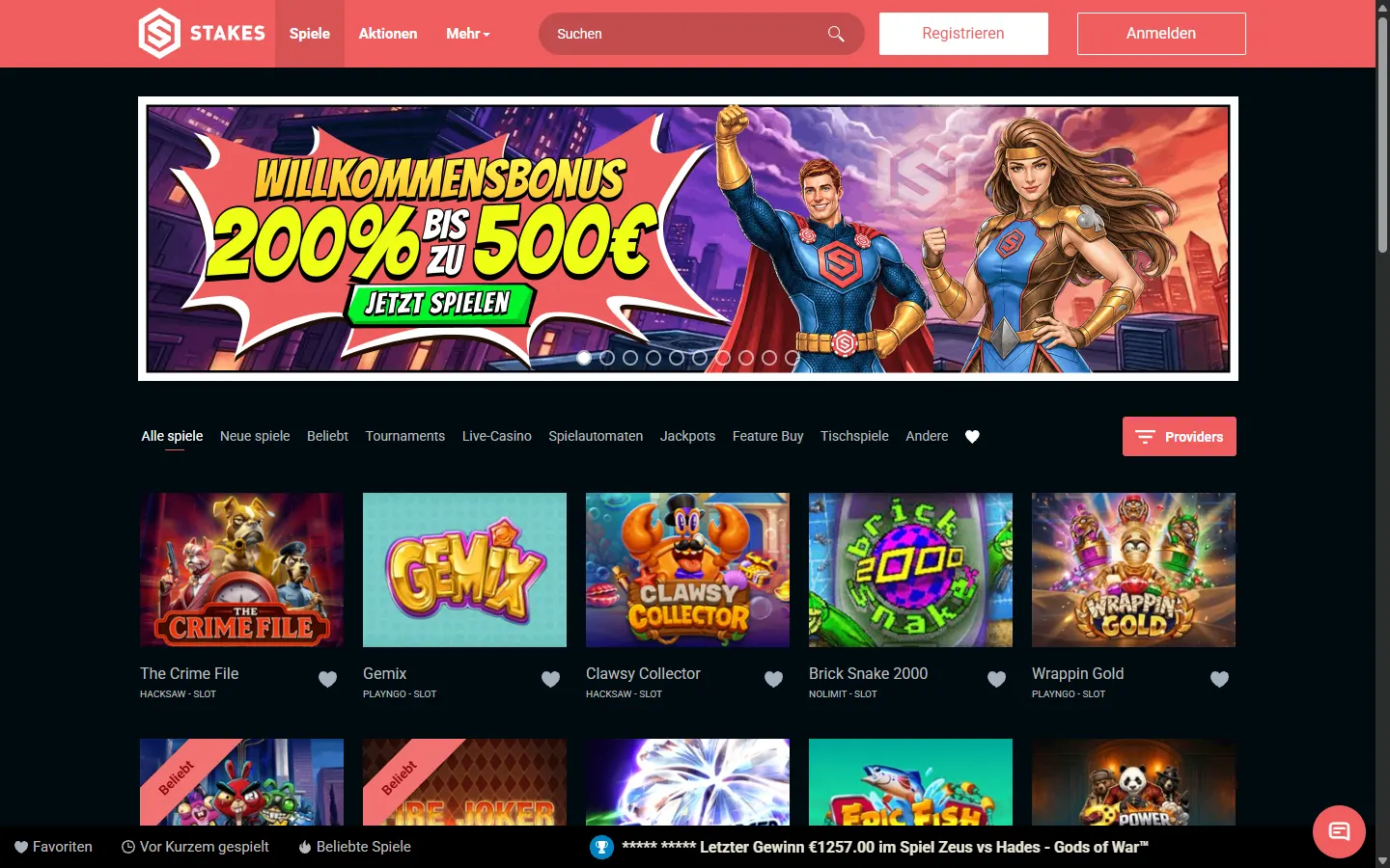 Stakes-Casino-Lobby mit geladenen Slot-Kacheln, Spielkategorien und öffentlichen Gratis-Spielen